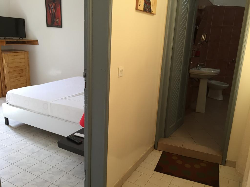 Maison D'Hotes Opanoramic Dakar Esterno foto